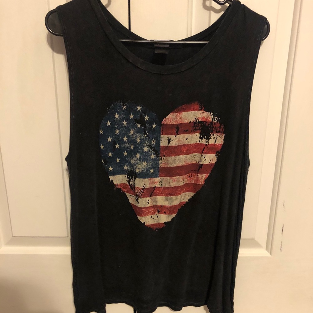 Wet seal America tank